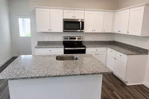 10127 California Lily Ln, Houston, TX 77016 - Photo 2