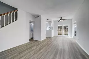 7575 Cambridge St, Houston, TX 77054 - Photo 4