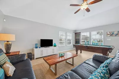 22032 Matagorda Drive, Galveston, TX 77554 - Photo 10