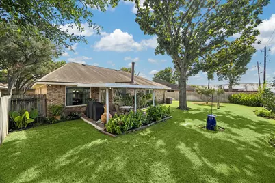 14526 Royal Hill Drive, Houston, TX 77083 - Photo 20