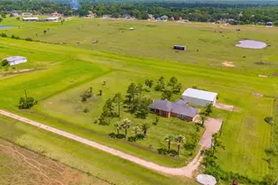 200 Eagle Rd, Brazoria, TX 77422 - Photo 1