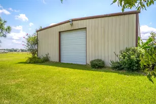 200 Eagle Rd, Brazoria, TX 77422 - Photo 8