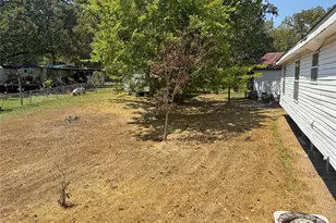 399 Pine Ln, Onalaska, TX 77360 - Photo 18