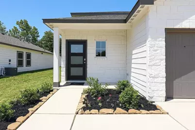 2037 Caney Creek Court, Conroe, TX 77301 - Photo 6