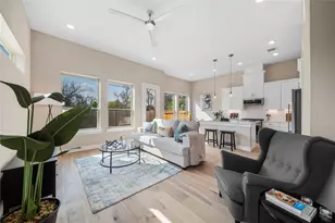 306 Chobani Ln, Houston, TX 77091 - Photo 8