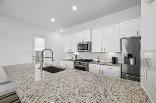 4055 Champlain Wy, Iowa Colony, TX 77583 - Photo 12