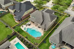 4627 La Escalona Dr, League City, TX 77573 - Photo 1