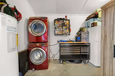 836 Pecan Street, New Ulm, TX 78950 - Photo 22