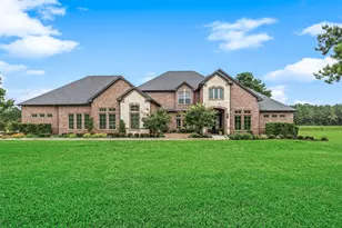9108 Ridgelake Ct, Montgomery, TX 77316 - Photo 1