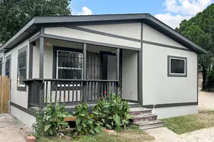 11914 Kingslake Forest Dr, Houston, TX 77044 - Photo 2