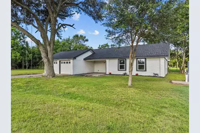 211 Avenue I, Alvin, TX 77511 - Photo 30