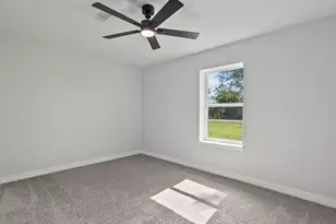 211 Avenue I, Alvin, TX 77511 - Photo 18