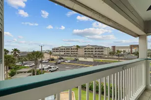 6102 Seawall Blvd, Galveston, TX 77551 - Photo 14