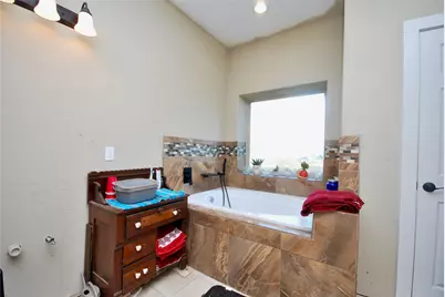 326 County Road 451, Waelder, TX 78959 - Photo 20