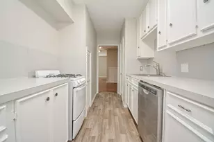 2718 Wroxton Rd, Houston, TX 77005 - Photo 16
