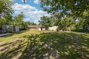 501 N Magnolia St, Highlands, TX 77562 - Photo 6