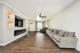 212 S Avenue D, Freeport, TX 77541 - Photo 12