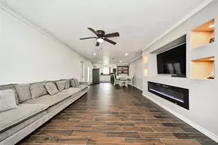 212 S Avenue D, Freeport, TX 77541 - Photo 8