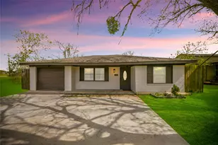 212 S Avenue D, Freeport, TX 77541 - Photo 1