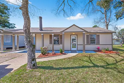 323 Lake Livingston Drive, Livingston, TX 77351 - Photo 24
