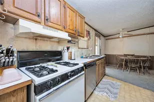 20314 Great Lakes St, Waller, TX 77484 - Photo 10