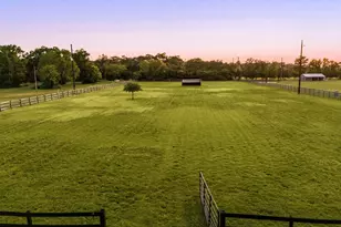 34210 Fulshear Farms Rd, Fulshear, TX 77441 - Photo 2
