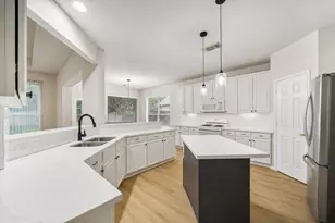 515 Deer Hollow Dr, Sugar Land, TX 77479 - Photo 1