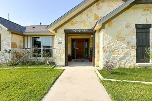 2818 Rustic Wood Ln, Rosharon, TX 77583 - Photo 2