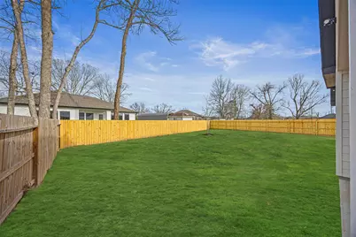 1807 Waco Street, Dayton, TX 77535 - Photo 26