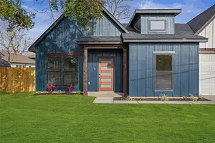 1807 Waco St, Dayton, TX 77535 - Photo 2