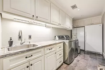 4107 W Bayside Way, Jamaica Beach, TX 77554 - Photo 20