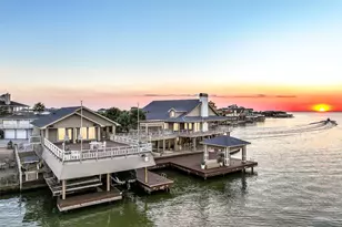 4107 W Bayside Way, Jamaica Beach, TX 77554 - Photo 44