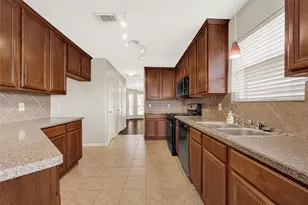 3714 Flannery Ridge Ln, Houston, TX 77047 - Photo 10