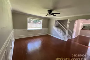 15010 Rolling Oaks Dr, Houston, TX 77070 - Photo 2