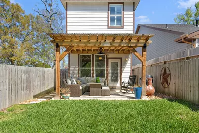 410 Peach Street, Tomball, TX 77375 - Photo 28