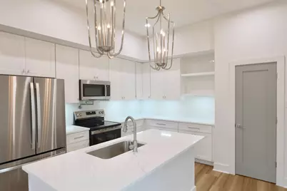 421 E 41st Street, Houston, TX 77022 - Photo 10