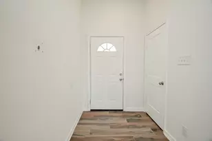 8630 Scott St, Houston, TX 77051 - Photo 4