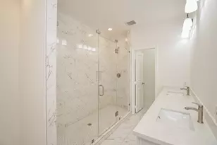 8630 Scott St, Houston, TX 77051 - Photo 26