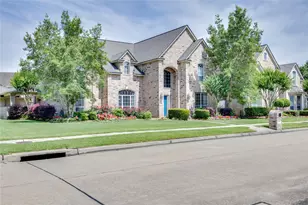 4214 Carlisle Ct Ct, Baytown, TX 77521 - Photo 4
