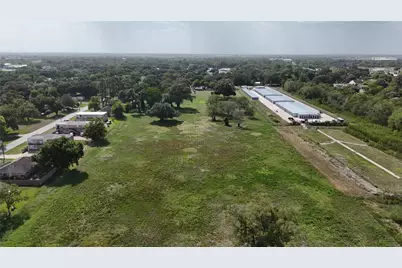 2401 4th Street, Rosenberg, TX 77471 - Photo 14