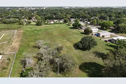 2401 4th Street, Rosenberg, TX 77471 - Photo 8