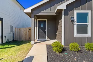 12327 Sword Point Ct, Willis, TX 77378 - Photo 4