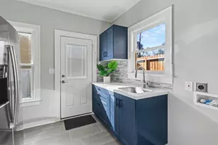 1901 Lexington St, Houston, TX 77098 - Photo 14