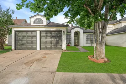 7215 Trogon Lane, Houston, TX 77083 - Photo 2