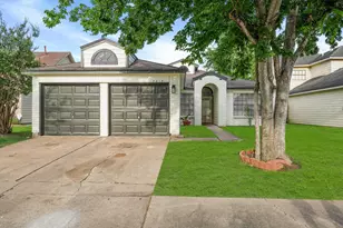 7215 Trogon Ln, Houston, TX 77083 - Photo 2