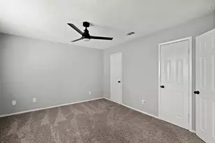 7215 Trogon Ln, Houston, TX 77083 - Photo 10