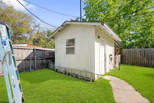 1413 Andrea Dr, Bay City, TX 77414 - Photo 14