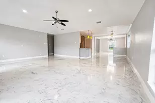 15719 Red Springs Dr, Houston, TX 77082 - Photo 4