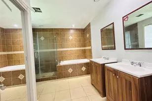 15719 Red Springs Dr, Houston, TX 77082 - Photo 14