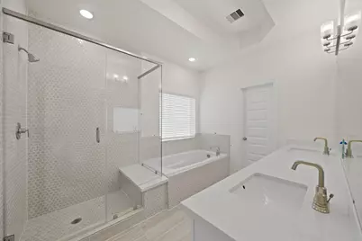 13305 Moncloa Drive, Houston, TX 77047 - Photo 18
